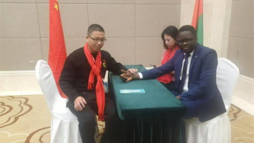 非遗大师谢辉露：医易相融传古意，守正创新写新篇